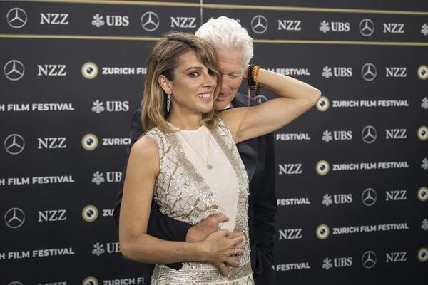 Richard Gere y su esposa Alejandra derrochan amor en Zúrich - Gente - ABC Color