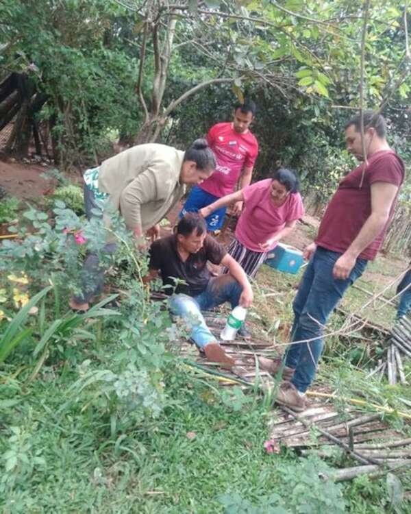 Héroe de su comunidad: camarógrafo se arrojó a pozo para salvar a bebé - Nacionales - ABC Color