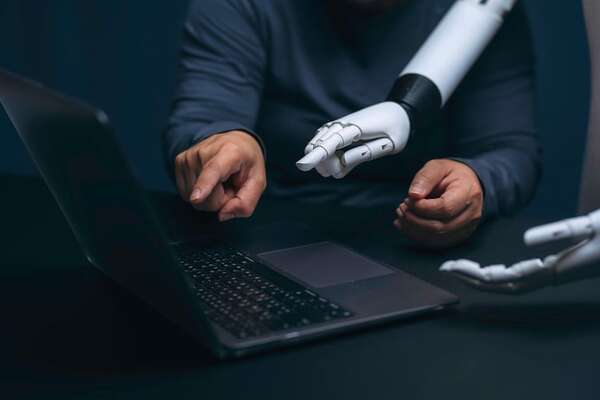 IA en los negocios: redefiniendo la productividad y el talento humano - Negocios - ABC Color
