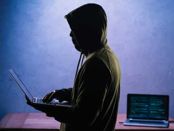 Advierten sobre auge de estafas por internet - La Clave