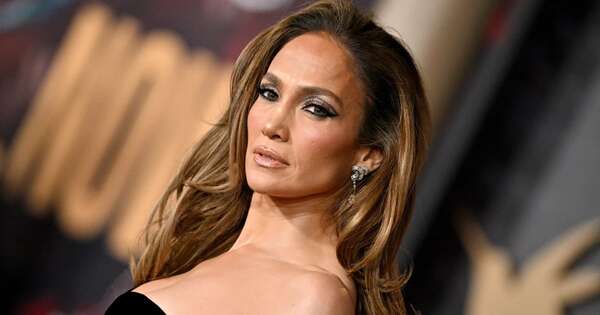 La Nación / A Jlo le tomó “30 años darse cuenta” que no necesita estar con alguien