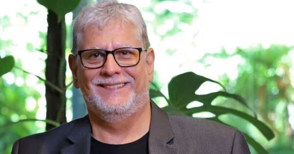La Nación / Augusto Dos Santos lanza libro sobre asesoramiento de comunicación política