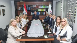Fiscal general Emiliano Rolón establece nuevas unidades en el Ministerio Público