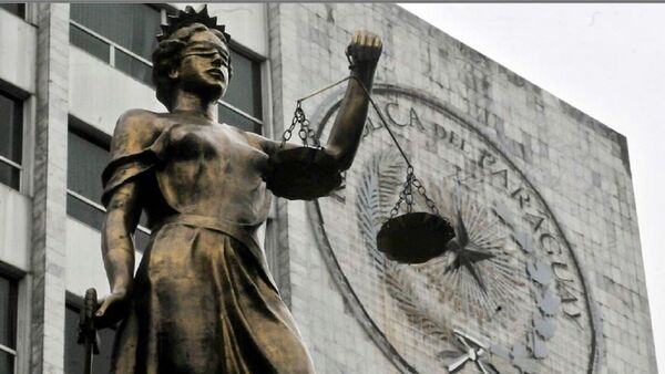 Desvío de indemnización de la ANDE: Corte abre investigación contra abogado y escribano