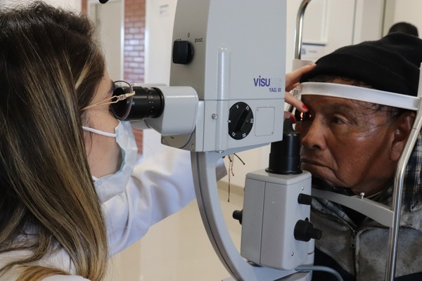 En el marco del “Día Mundial de la Visión”, proporcionan datos sobre afecciones oculares - Unicanal
