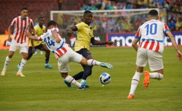 Paraguay rescata un valioso empate en Ecuador