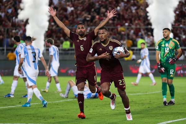 Versus / Rondón rescata un punto para Venezuela antes de medir a Paraguay