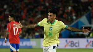 Brasil remonta y hunde a Chile