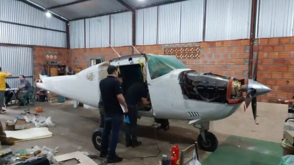 Lo que tenés que saber: Incautan avioneta de un taller aeronáutico clandestino en Luque
