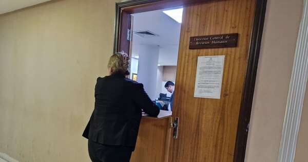 Diario HOY | Reposo de funcionaria ya venció y debe presentarse a trabajar