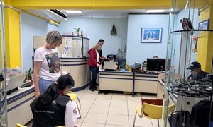 Realizan allanamientos en investigación por pornografía infantil