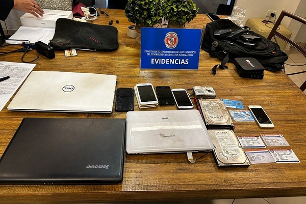 Allanamientos simultáneos por descargas de pornografía infantil