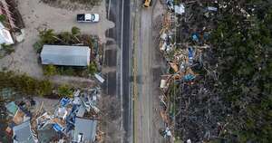 La Nación / Aumentan a 16 los muertos por el paso del huracán Milton por Florida, EE. UU.