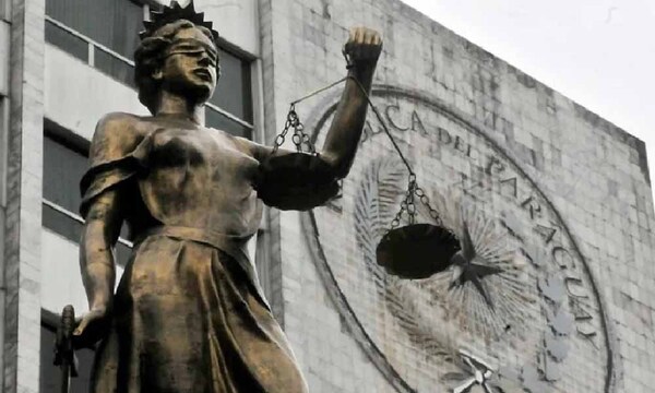 Desvío de indemnización de la ANDE: Corte abre investigación contra abogado y escribano – Prensa 5