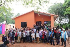 Con entrega a realizarse en Ypané, se concretarán 2.107 viviendas propias para ciudadanos - ADN Digital