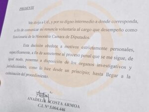Anadelia Armoa renuncia como funcionaria de Diputados · Radio Monumental 1080 AM