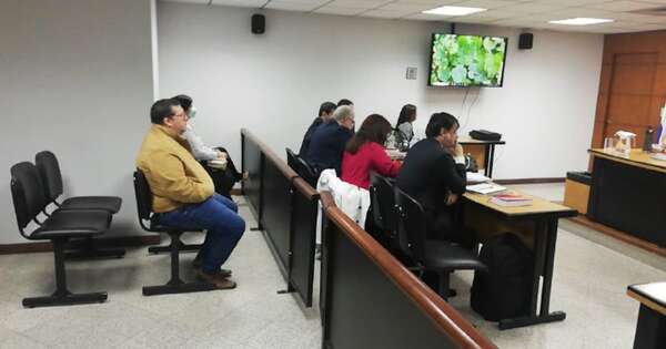 Diario HOY | Caso Imedic: Fiscal expone detalles en juicio y solicita condena para acusadas