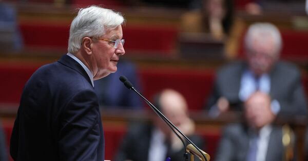 La Nación / Francia busca sanear déficit fiscal con impuesto a 400 empresas con mayor facturación