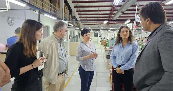 La Nación / Técnicos de Valencia destacan la reducción de carbono en empresas paraguayas