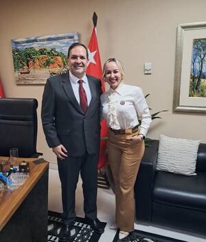 AUDIO: Despojo en Caaguazú: Anadelia Acosta renuncia a su cargo en la Cámara de Diputados - A La Gran 7-30 - ABC Color