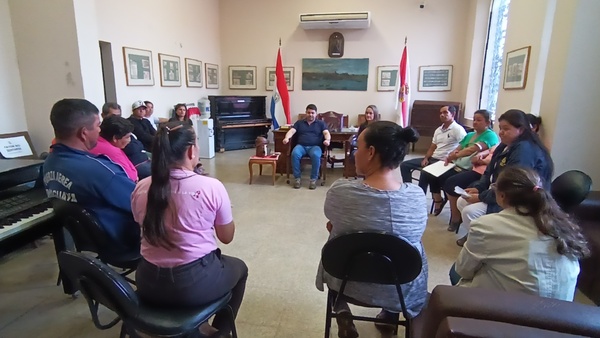 Vecinos de Chaco’i se reúnen con el intendente para discutir uso de la playa