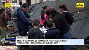 Video: Multisectorial se mantiene en protesta y niños dan clases frente al Indert - ABC Noticias - ABC Color