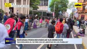 Día de la Raza: indígenas se movilizan en el microcentro  - ABC Noticias - ABC Color