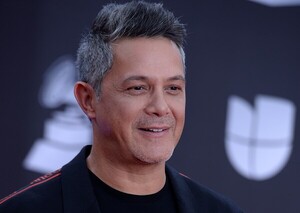 Alejandro Sanz será reconocido con el Premio Billboard a la Trayectoria Artística - La Clave