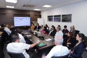 INSTITUCIONES DEL ESTADO COORDINAN PROGRAMA DE BECAS DE CARA AL 2025 - Itapúa Noticias