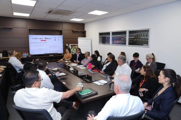 INSTITUCIONES DEL ESTADO COORDINAN PROGRAMA DE BECAS DE CARA AL 2025 - Itapúa Noticias