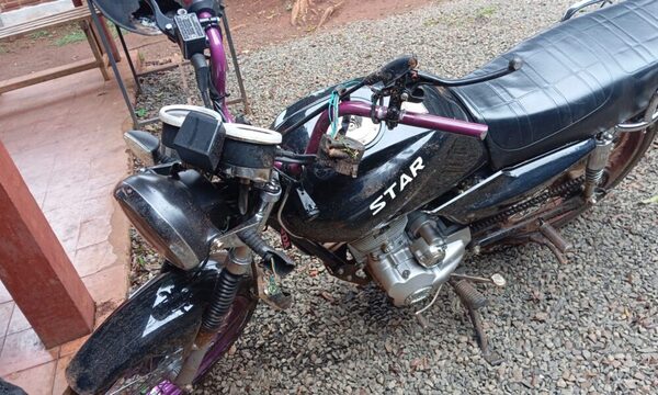 Motochorros tuvieron grave accidente mientras huían de agentes Lince