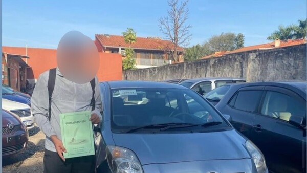 Playa de autos ofrece recompensa por información de clientes morosos