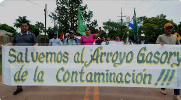 Paso Yobái: minas de oro clandestinas que operan con protección de colorados estarían contaminando arroyos del distrito - Nacionales - ABC Color