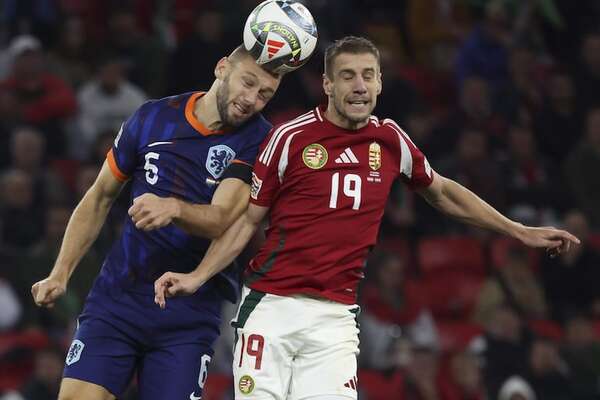 Dumfries, al rescate - Fútbol Internacional - ABC Color