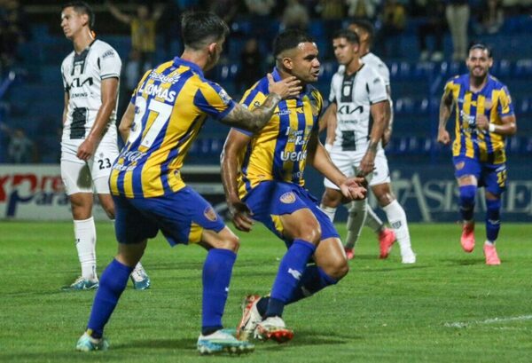 Versus / Luqueño golea a Tacuary y sueña con jugar la Libertadores 2025