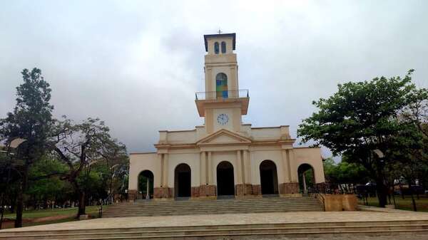 Atyrá: techo de iglesia restaurada tiene goteras tras ocho días de entrega de obra - Nacionales - ABC Color