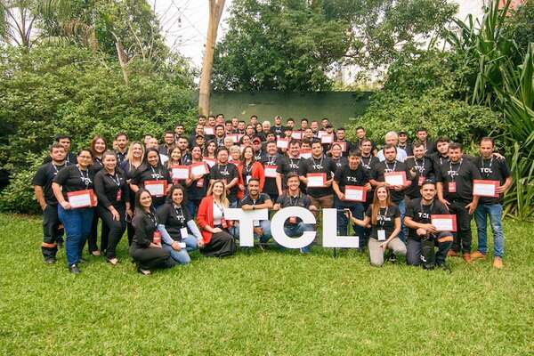 Realizaron una capacitación técnica de TCL Expert Training - Empresariales - ABC Color
