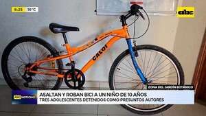 Video: detienen a tres adolescentes por robar una bici a un niño de 10 años   - ABC Noticias - ABC Color