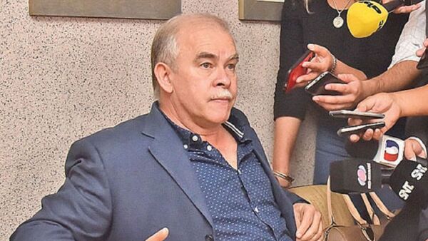 Tribunal dilata sentencia del ex ministro Bower por torturas