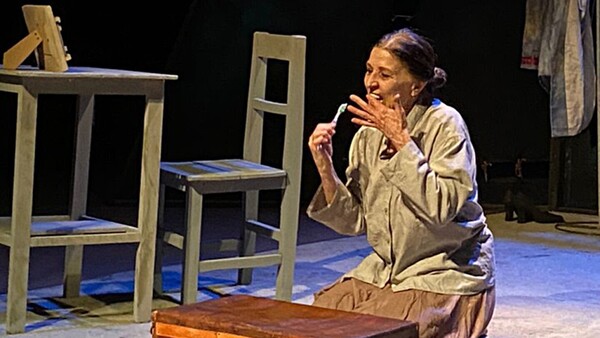 Rotundo NO a la dictadura en diferentes obras teatrales