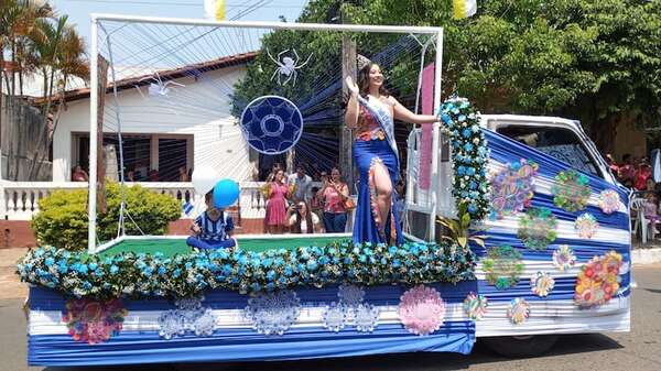 Itauguá se prepara para el desfile de carrozas por el “Día Nacional del Ñandutí” - Nacionales - ABC Color