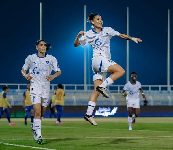 “Hat-trick” de Jessica Martínez en la Liga Premier de Arabia Saudí - Fútbol Internacional - ABC Color