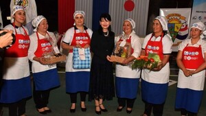Del Lejano Oriente, la calidez del Paraguay la cautivó y ayuda a empoderar a mujeres