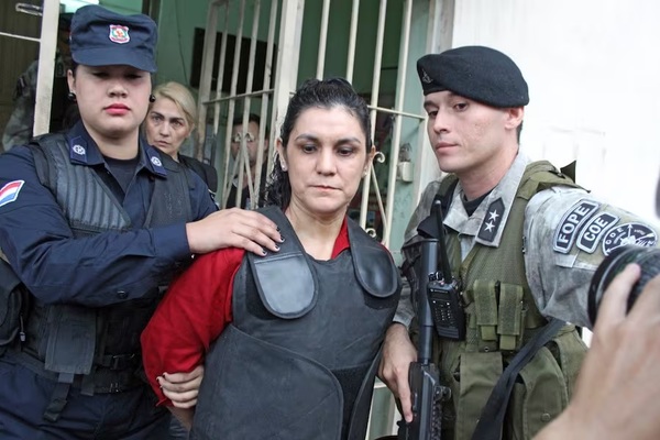Reclusas vinculadas al EPP fueron trasladadas a Minga Guazú
