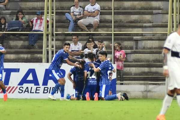 El Danzarín frenó al Decano - trece