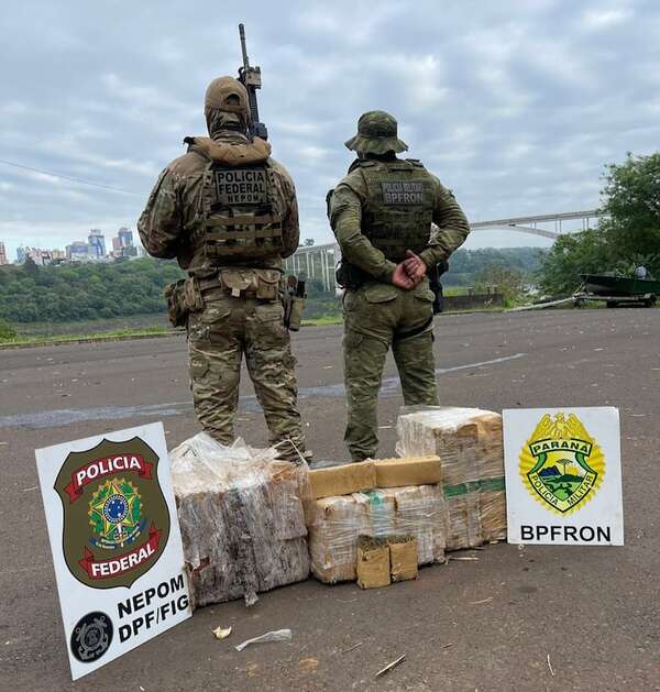 Tráfico en la frontera: incautan droga y cigarrillos a orillas del río Paraná - ABC en el Este - ABC Color