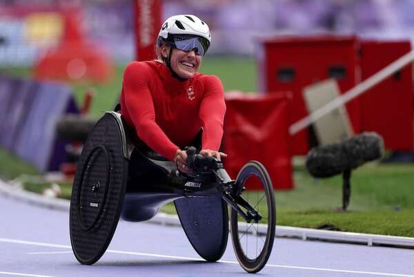 Catherine Debrunner domina el Maratón de Chicago en carrera en silla de ruedas - Polideportivo - ABC Color