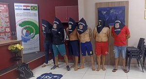 Presidente Franco: Capturan a presuntos asaltantes e incautan armas