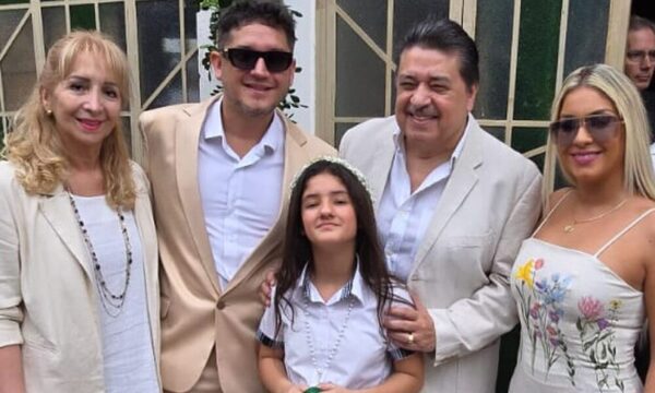 Junior Rodríguez celebró la primera comunión de su hija