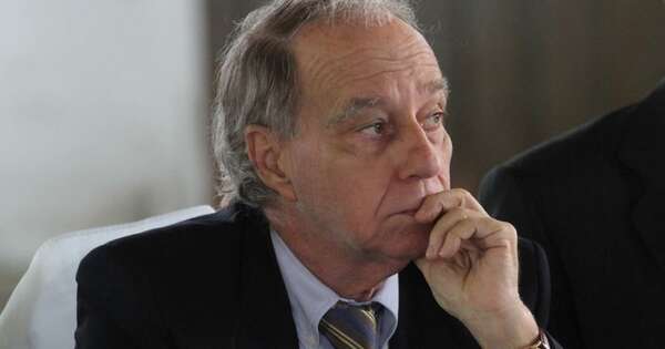 La Nación / Cartes lamentó la Muerte de Max Haber